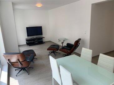 Fis Immobilière est fière de vous présenter un Appartement en location dans une petite résidence de 5 unités située à 35, Rue du Grünewald L-1647 Luxembourg.

Très bien située cette résidence est à 1km de l’Utopolis, à 1 km de l’hôpital du Kirchberg, 3km de l’aéroport, 4km des institutions européennes et du BEI, 4km du centre-ville et à proximité des principaux accès autoroutiers.

Veuillez nous contacter au plus vite pour de plus amples informations.
Toute l'équipe de FIS Immo se fera un plaisir de répondre à toutes vos questions au +352621278925.