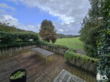 L'Immobilière de l'Attert vous propose cette propriété exceptionnelle à vendre située à l'écart du village sur les hauteurs de Nagem, offrant une vue imprenable.

La maison construite sur un terrain de 48,48ares d'une surface habitable de +/- 230 m² se compose de:

Au rdch vous trouverez un beau hall d'entrée avec un wc séparé et un débarras, du hall vous pouvez accéder via un couloir à une suite parentale de +/- 27m² avec sa salle de bain privative de +/- 20 m² composé d'une baignoire, douche, wc, bidet, lavabo. Depuis le hall d'entrée vous pouvez également accéder vers le sous-sol ainsi qu'un spacieux séjour / salle à manger de +/- 54m² avec un poêle à bois encastré, une vue sur mezzanine et son plafond voute en hauteur offrant un charme d'exception.

Du séjour / salle à manger vous avez accès vers une grande terrasse.

Une belle cuisine équipée séparée de +/- 23 m² avec accès vers le jardin complète le rdch.

A l'étage se trouve la mezzanine de +/- 24 m² pour bureau, salle de jeux, loisirs?, 2 belles chambres à coucher de +/- 24 m² et 27 m² et une salle de bain composée d'une baignoire avec paroi de douche, wc, bidet, 2 lavabos.

Le sous-sol se compose de plusieurs caves, buanderie, salle technique, salle de douche (douche, lavabo, wc), accès vers double garage pour plusieurs voitures. Débarras en dessous de l'escalier.

Extérieur : 
Plusieurs emplacements de parking extérieurs près de la rampe vers le double garage, accès à une terrasse via un escalier situé à côté du garage, depuis la grande terrasse vous pouvez accéder à un spacieux jardin avec une très belle vue.

Un futur projet immobilier est envisageable sur une partie du terrain, sans déranger la vue sans voisin.

Ce bien exceptionnel vous intéresse, n'hésitez pas à nous contacter au +352 23 62 90 20 ou sur immo@immoaida.lu

Consultez nos biens sur www.immoaida.lu