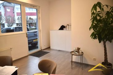 Votre agence IMMO LORENA de Pétange, partenaire de la CHAMBRE IMMOBILIERE DE Luxembourg a sélectionné pour vous :


Ce double bureau au rez-de-chaussée d'environ 30m2 dans la zone industrielle de Pétange (derrière le cactus).

Il est entièrement équipé pour la bureautique ( raccordement téléphone, internet, ....) et il dispose de WC.

PRIX: 1.900 € (double bureau + 1 emplacement de parking extérieur)

Détails du Bureau :
- Superficie : 30 m²
- Installation : WC séparé privatif.

Conditions de Location :
- Loyer : 1.900 € mois plus 150 € de charges ( électricité, chauffage, eau, poubelle)
- Caution : 2.050 € (3 mois de loyer)
- Frais d'agence, TVA incluse : 2 223 €

Disponibilité : Libre.

Situation Idéale : Un emplacement de choix pour développer vos activités dans un cadre agréable.

Pour plus d'informations ou pour organiser une visite, n'hésitez pas à contacter :
- Joanna Rickal : +352 621 365 640
- Vitor Pires : +352 691 761 110

L’agence ImmoLorena est à votre disposition pour toutes vos recherches, ainsi que pour vos transactions de locations et ventes au Luxembourg, en France et en Belgique.