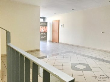 Saisissez cette opportunité unique d'acquérir un cabinet médical idéal pour une activité en profession libérale. Que vous soyez en début d'installation ou déjà en activité, ce cabinet est disponible immédiatement.

Il se compose d'une salle d'attente accueillante, d'un espace de réception, ainsi que de trois salles de consultation. L'une de ces salles est équipée d'une salle d'eau, offrant confort et praticité. Un WC séparé est prévu pour la clientèle, et une cuisine équipée est dédiée au personnel.

Le cabinet dispose également d'une cave privative et d'un emplacement intérieur sécurisé pour le stationnement, inclus dans la vente.

Situé dans un quartier dynamique et en plein essor, notamment grâce au nouveau quartier de Belval, jeune et universitaire, ainsi qu'à la construction d'un nouvel hôpital à proximité. Ce contexte garantit un flux constant de patients et un fort potentiel de développement pour votre activité.

Ne tardez pas à saisir cette opportunité dans un secteur en pleine croissance !

Pour toutes questions ou demandes d'informations, n'hésitez pas à nous contacter, nous serons toujours à votre service.

Agence ELSA'HOME à votre écoute pour la concrétisation de vos projets en toute confiance. 

------------------------------------------------------------------------

Seize this unique opportunity to acquire a medical practice that is ideal for private practice. Whether you are just starting out or already in business, this practice is available immediately.

It consists of a welcoming waiting room, a reception area and three consultation rooms. One of these rooms is equipped with a shower room, offering comfort and convenience. There is a separate toilet for clients and a fully equipped kitchen for staff.

The practice also has a private cellar and secure indoor parking, included in the sale.

Located in a dynamic and rapidly growing area, thanks in particular to the new, young and university-oriented Belval district, as well as the construction of a new hospital nearby. This context guarantees a constant flow of patients and strong development potential for your business.

Don't delay in seizing this opportunity in a rapidly growing sector!

If you have any questions or require further information, please do not hesitate to contact us. We are always at your service.

ELSA'HOME Agency is at your service to help you realise your projects with complete confidence.