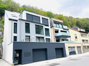 À Vendre – Studio avec terrasse et jardin à Luxembourg-Neudorf

CAPITIS Sàrl vous invite à découvrir ce charmant studio meublé, situé dans une petite résidence au cœur de Luxembourg-Neudorf.

Composition :

- Hall d’entrée

- Cuisine équipée

- Espace de vie lumineux avec accès à une spacieuse terrasse de +/− 25 m²

- Salle de douche moderne

Vous profiterez également d’un jardin privatif, d’une terrasse orientée plein sud, d’un emplacement de parking intérieur et d’une cave.

Les atouts de ce bien :

- Environnement calme et résidentiel

- Proximité des commerces, du Kirchberg et du centre-ville

- Accès rapide aux transports en commun (bus, tram) et aux autoroutes

Pour plus d’informations ou pour organiser une visite, contactez-nous au +352 26 40 30 30 ou par email à info@capitis.lu