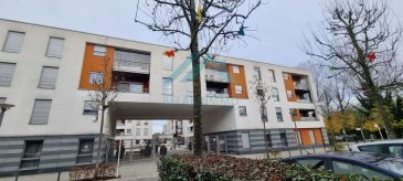 Belardimmo vous propose à la vente un appartement de 1 chambre à coucher, dans la résidence du Brill, à Mondorf-les-Bains en plein centre du village. La résidence est réservée au personnes âgées de plus de 55 ans et propose diverses prestations comme la livraison des repas ou un service de conciergerie.

L'appartement se compose:

- d'un hall d'entrée avec placard intégré
- d'un séjour avec cuisine ouverte et un accès direct au balcon qui donne sur la cour de la résidence
-d'une chambre à coucher
-d'une salle de douche avec WC

L'appartement est vendu avec un emplacement de parking intérieur.

Si ce bien vous intéresse veuillez nous contacter par téléphone au +352 26 54 31 48 ou par e-mail: contact@belardimmo.lu

 ---------- 
Belardimmo bietet Ihnen eine Wohnung mit einem Schlafzimmer zum Verkauf an. Die Wohnung befindet sich in der Residenz du Brill in Mondorf-les-Bains im Zentrum des Dorfes. Die Residenz ist für Senioren über 55 Jahre reserviert und bietet verschiedene Dienstleistungen wie Essenslieferungen oder einen Concierge-Service.

Die Wohnung besteht aus

- einer Eingangshalle mit Einbauschrank
- einem Wohnzimmer mit offener Küche und direktem Zugang zum Balkon mit Blick auf den Innenhof der Residenz
-einem Schlafzimmer
-einem Duschbad mit WC

Die Wohnung wird mit einem Innenparkplatz verkauft.

Wenn Sie an diesem Objekt interessiert sind, kontaktieren Sie uns bitte telefonisch unter +352 26 54 31 48 oder per E-Mail: contact@belardimmo.lu

 ---------- 
Belardimmo is offering for sale a 1-bedroom apartment in the Résidence du Brill in Mondorf-les-Bains, right in the center of the village. The residence is reserved for people over 55, and offers a range of services including meal delivery and a concierge service.

The apartment comprises:

- entrance hall with built-in cupboard
- a living room with open kitchen and direct access to the balcony overlooking the residence's courtyard
-bedroom
-shower room with WC

The apartment is sold with an indoor parking space.

If you are interested in this property, please contact us by telephone on +352 26 54 31 48 or by e-mail: contact@belardimmo.lu