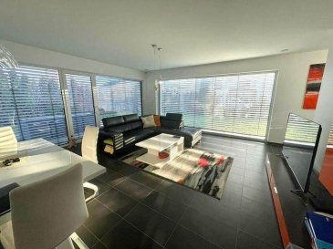 MANSO IMMO vous propose cette magnifique et moderne maison d'exception au calme dans une cité à SCHUTTRANGE libre de 3 côtés proche de toutes commodités.

Ce bien de +-160m2 habitables érigé sur un terrain de 4ares se compose comme suit :

AU REZ DE JARDIN :

- Hall d'entrée
- Living / salle à manger (+- 60m2 avec cuisine)
- Cuisine ouverte complètement équipée
- Terrasse
- Jardin
- Cellier attenant à la cuisine
- WC séparé
- Rangement sous escaliers
- Local technique
- Garage pour une voiture et deux emplacements extérieurs

AU PREMIER ETAGE :

- Hall de nuit donnant accès à la terrasse
- deux spacieuses chambres de 15m2
- une chambre parentale avec salle de douche accès à la terrasse
- terrasse avec très belle exposition solaire donnant sur la chambre parentale et le hall de nuit
- Salle de douche avec WC
- Coin bureau

INFORMATIONS SUPLEMENTAIRES :

- Construction 2012
- Panneaux solaire
- DPE : B/B
- 70€/mois de gaz
- 2 terrasses
- Maison sur 2 niveaux

Toutes les indications sont basées exclusivement sur les informations mises à notre disposition par nos clients. Nous n'assumons aucune garantie quant à l'exactitude et l'actualité de ces indications.

Les prix affichés s'entendent frais d'agence inclus de 3% + 17%TVA. Les honoraires d'agence sont à charge des vendeurs.

Pour plus d'informations, photos ou convenir d'un rendez-vous, vous pouvez nous contacter au :
352 24 51 33 79 info@mansoimmo.lu