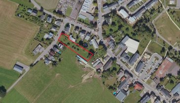 Découvrez ce terrain constructible de 19,86 ares situé à Mondercange, Luxembourg. Niché dans un environnement paisible, il offre une opportunité rare de développer un projet résidentiel ou commercial dans une zone en plein essor. +/−6.5ares sont constructible.

Avec une superficie généreuse, ce terrain est idéal pour des constructions ambitieuses. Son emplacement stratégique garantit un accès facile aux commodités locales, tout en offrant un cadre de vie agréable et serein. La proximité des transports en commun et des axes routiers majeurs renforce son attractivité.

Ne manquez pas l'opportunité d'investir dans l'un des secteurs les plus prisés de Luxembourg. Contactez-nous pour plus d'informations ou pour organiser une visite sur place. Ce terrain prometteur n'attend plus que votre vision pour prendre vie.

 ---------- 
Entdecken Sie dieses 19,86 Ar große Baugrundstück in Mondercange, Luxemburg. Eingebettet in eine ruhige Umgebung bietet es eine seltene Gelegenheit, ein Wohn- oder Gewerbeprojekt in einer aufstrebenden Gegend zu entwickeln. +/−6.5ares sind bebaubar.

Mit einer großzügigen Fläche ist dieses Grundstück ideal für ambitionierte Bauvorhaben. Seine strategische Lage garantiert einen einfachen Zugang zu den lokalen Annehmlichkeiten und bietet gleichzeitig ein angenehmes und ruhiges Lebensumfeld. Die Nähe zu den öffentlichen Verkehrsmitteln und den Hauptverkehrsachsen erhöht seine Attraktivität.

Verpassen Sie nicht die Gelegenheit, in eine der begehrtesten Gegenden Luxemburgs zu investieren. Kontaktieren Sie uns für weitere Informationen oder um eine Besichtigung vor Ort zu vereinbaren. Dieses vielversprechende Grundstück wartet nur auf Ihre Vision, um zum Leben erweckt zu werden.

 ---------- 
Discover this 19.86-acre building plot located in Mondercange, Luxembourg. Nestled in a peaceful environment, it offers a rare opportunity to develop a residential or commercial project in a booming area. +/−6.5ares are constructible.

With its generous surface area, this plot is ideal for ambitious construction projects. Its strategic location guarantees easy access to local amenities, while offering a pleasant and serene living environment. Its proximity to public transport and major roads makes it even more attractive.

Don't miss the opportunity to invest in one of Luxembourg's most sought-after areas. Contact us for more information or to arrange a site visit. This promising plot of land is just waiting for your vision to come to life.