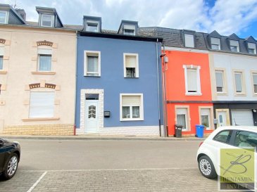 Belle Maison à Differdange ? 190 m² (160 m² habitables) avec garage BOX

Découvrez cette charmante maison offrant un cadre de vie paisible au coeur d'un quartier calme de Differdange.

Située à proximité des écoles, des commerces et des transports publics, elle combine parfaitement tranquillité et commodité.

La maison est de bonne construction, parfaitement entretenue, sans travaux à prévoir.

Caractéristiques principales :
Surface totale : environ 190 m²
Surface habitable : 160 m²
Garage : box à proximité pour 1 voiture
Double vitrage
Grandes terrasses
Disponible rapidement 

Répartition des espaces

Sous-sol :
    Cave
    Débarras
    Buanderie
    Chaufferie

Rez-de-chaussée :
    Hall d'entrée
    Séjour spacieux et lumineux ouvert sur salle à manger et cuisine équipée
    Accès direct à une terrasse de 5 m²

1er étage :
    Deux chambres à coucher confortables
    Salle de bain complète avec douche
    Grande terrasse de 25 m²

2? étage :
    Deux chambres à coucher
    Bureau (pouvant être utilisé comme espace de travail ou petit séjour)
    Grenier accessible

Informations pratiques
Pour plus d'informations ou pour organiser une visite, contactez-nous au 28 77 88 22.

Nous sommes disponibles pour des visites le samedi, selon votre convenance.