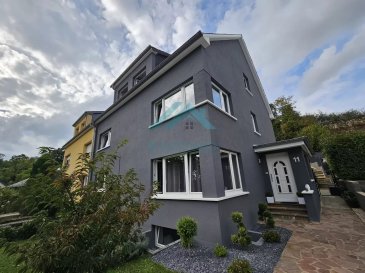 Belardimmo vous propose en exclusivité, une magnifique maison mitoyenne située à Altwies ( commune de Mondorf-les-Bains), dans une rue calme. La maison fait environ 210m² habitables sur un terrain de 5 ares 10 ca.
Elle est composée de 2 appartements.


RDC 1er appartement :

- Hall d’entrée
- Salon/Séjour
- Salle de bain avec douche et WC
- Cuisine équipée fermée avec accès terrasse et jardin
- Une chambre

1er étage Duplex:

- Une salle de bain avec baignoire et WC
- Une buanderie
- Grand salon séjour
- Cuisine équipée ouverte

Sous-Comble :

-Salle de bain avec douche, baignoire et WC
- 3 grandes chambres dont 2 avec placards

Sous-Sol :
 
- Chaufferie
- 3 caves
- WC séparé
- Une chambre

Équipements :

- Double Vitrage
- Façade de 2022

Pour plus d’informations vous pouvez contacter Monsieur David Kempf au 00352 621 631 841 ou par mail David.kempf16@gmail.com