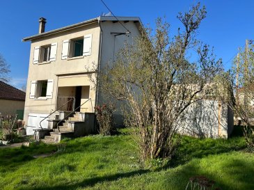 Maison individuelle avec terrain et garage, comprenant entrée, cuisine ouverte sur séjour, 3 chambres, salle d'eau, wc, sous-sol en dépendance, remise indépendante.belle performance énergétique avec pompe à chaleur récente... !! Idéal premier achat ou investissement locatif . A visiter !!