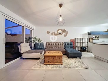 L’agence immobilière Immo-Contact vous propose une superbe maison récente, construite en 2019, libre de trois côtés, de +/− 190m² offrant de très beaux volumes et un cadre de vie moderne, lumineux et particulièrement agréable, située à Warken dans un secteur résidentiel recherché.

L’un de ses grands atouts est son équilibre parfait entre tranquillité et accessibilité, avec un accès rapide à Ettelbruck et aux principaux axes routiers, également à proximité des écoles et commerces.

La maison séduit par la qualité remarquable de sa construction, ses finitions élégantes et son état irréprochable. Aucun travaux n’est à prévoir, le bien est totalement clé en main. Les espaces sont généreux, bien pensés et baignés de lumière naturelle, offrant un confort de vie très agréable au quotidien.

L’espace de vie s’ouvre sur une magnifique terrasse avec pergola et un jardin dégagé et idéalement orienté, créant un véritable prolongement naturel des espaces intérieurs. Un bien rare qui conviendra parfaitement à des acquéreurs à la recherche d’une maison récente, spacieuse et qualitative.
Le bien se décrit comme suit :

Rez-de-chaussée :
- Hall d’entrée lumineux
- WC séparé
- Dressing 
- Cuisine équipée ouverte avec îlot central et espace salle à manger 
- Salon donnant accès à une très belle terrasse protégée par une pergola automatisée, rétractable, qui s'ouvre et se referme selon ses besoins
- Jardin

Premier étage :
- Hall de nuit
- 2 chambres à coucher, dont une belle suite parentale avec dressing et salle de bain privative, ainsi qu’une seconde chambre de +/− 22m² offrant un fort potentiel et pouvant facilement être aménagée en troisième chambre selon vos besoins.
- Salle de bain avec baignoire, double vasque, Wc et fenêtre

Dernier étage :
Grenier aménagé en seconde chambre parentale avec sa salle de bain privative, WC et un très bel espace bureau

Un sous-sol complet comprenant un garage fermé pour deux voitures, trois emplacements de stationnement extérieurs, une buanderie et un local technique.

A savoir :

Le logement bénéficie d'un chauffage au sol électrique répartissant la chaleur de façon homogène avec des charges de chauffage réduites grâce à une conception énergétique efficace.

Disponibilité immédiate.

Visites possibles en semaine et le samedi.

Pour toutes informations, contactez-moi au +352 621 391 355.

Estimation de votre bien sous 48h, contactez-nous au +352 26 311 992 ou par mail à info@immocontact.lu

 ---------- 
The Immo-Contact real estate agency offers you a superb recent house, built in 2019, free on three sides, of 190m² offering beautiful volumes and a modern, bright, and particularly pleasant living environment, located in Warken in a sought-after residential area.

One of its great assets is its perfect balance between tranquility and accessibility, with quick access to Ettelbruck and the main roads, as well as proximity to schools and shops.

The house impresses with its remarkable build quality, elegant finishes, and impeccable condition. No work is required, as the property is completely turnkey. The spaces are generous, well-designed, and bathed in natural light, offering a very pleasant everyday living experience.

The living area opens onto a magnificent terrace with a pergola and an unobstructed, ideally oriented garden, creating a natural extension of the interior spaces. A rare property that will perfectly suit buyers looking for a recent, spacious, high-quality house.
The property is described as follows:

Ground floor :
- Bright entrance hall
- Separate toilet
- Dressing room
- Open-plan fitted kitchen with central island and dining area
- Living room opening onto a beautiful terrace protected by an automated, retractable pergola that opens and closes as required
- Garden

First floor :
- Hallway
- 2 bedrooms, including a beautiful master suite with dressing room and en-suite bathroom, as well as a second bedroom of +/− 22m² offering great potential and easily convertible into a third bedroom according to your needs.
- Bathroom with bath, double basin, WC and window

Top floor :
Attic converted into a second master bedroom with en-suite bathroom, WC and a beautiful office space.

A full basement comprising a closed garage for two cars, three outdoor parking spaces, a laundry room and a utility room.

Please note:

The property benefits from electric underfloor heating, which distributes heat evenly and reduces heating costs thanks to its energy-efficient design.

Available immediately.

Viewings possible on weekdays and Saturdays.

For further information, please contact me on +352 621 391 355.

Get an estimate of your property's value within 48 hours by contacting us on +352 26 311 992 or by email at info@immocontact.lu