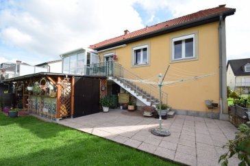 En Exclusivité ImmoHouse vous propose cette superbe maison libre des 4 cotés dans une rue calme et résidentielle de Rodange.

Sur un terrain de 6,02ares et une surface totale de 180m² cette jolie maison individuelle se compose de:

Au rez de chaussée:
- Un agréable hall d'entrée
- Un salon/salle à manger avec accès véranda
- Une cuisine équipée 
- 3 chambres à coucher
- Une salle de bain avec douche wc et fenêtre
- Un superbe jardin plein sud

Au sous-sol:
- 1 chambre à coucher
- Une salle de bain avec douche-wc-fenêtre

A cela s’ajoutent :un garage, plusieurs emplacements extérieurs ,une cave, un joli jardin avec sa terrasse.

Maison coup de cœur à découvrir....