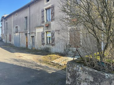 Ancienne ferme à rénover à  Beuvillers. Au coeur de Beuvillers à vendre ancienne ferme à rénover! Le bien offre de nombreuses possibilités d'aménagement.
Il se compose comme suit :  
Au rez-de-chaussée une cuisine nue, un séjour/salle à manger et une salle de bain. A l'étage deux chambres et la possibilités d'aménager deux autres pièces.  
Une seconde habitation de 4 pièces jamais rénovée.
Un vaste grenier aménageable.
Une grange.
Un terrain de 4 ares constructible.

Prix de vente 215 000€ frais d'agence inclus.

Contactez Mylène Bertazzoni au 03 82 20 25 26
agora.briey@wanadoo.fr




