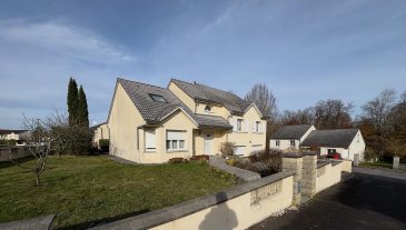 Maison - 142m ². PANETTA IMMOBILIER vous propose, 

Situé dans un quartier très calme à Heumont, 
Un pavillon individuel de 2003 sur plus de 8ares de terrain.

Les 142m² habitables de cette maison se compose comme suit : 

Vous trouverez au rez-de-chaussée, une vaste entrée (avec grand placard) desservant un bel espace salon/séjour très lumineux, ouvert sur une cuisine équipée (avec accès terrasse et jardin).
Un double garage (avec portes motorisées) et une chaufferie viennent compléter ce niveau.

En demi niveau, on y trouvera 3 chambres (11m²/14m²/14m²) ; une salle de bains avec douche et baignoire ; WC séparés.

A l'étage, 2 pièces chambre/bureau et une mezzanine.

Les fenêtres sont en double vitrage PVC ; le chauffage est au gaz (chaudière 3 ans) ; tout à l'égout et électricité aux normes.

Pour plus d’informations, veuillez contacter Monsieur COLSON Emmanuel au +33 7 81 30 24 02.

Les informations sur les risques auxquels ce bien est exposé sont disponibles sur le site Géorisques : www.georisques.gouv.fr