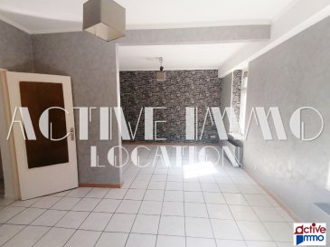 Appartement Fontoy 3 pièce(s) 2 chambres,75 m2 cave. IDÉAL FRONTALIERS

Lumineux F3  au 2ème étage et dernier étage d'une copropriété calme de 6 appartements, proche de toutes commodités (boulangerie, banques, médecins, écoles, transport en commun, hyper-marché, ...) et à 2 pas de l'autoroute A30.

Appartement composé d'un sas d'entrée, d'une cuisine indépendante non-équipée, 1 grand  salon-séjour de près de 27m², de 2 chambres, d'1 salle d'eau avec douche et branchement machine à laver et 1 wc séparé.

En complément 1 cave permettant de stocker pneus, vélos, .... 
Stationnement facile dans la rue

DV PVC avec volet roulant, chauffage gaz individuel.
Charge de copropriété de 50€/mois comprenant électricité des communs, avance sur eau froide, TEOM, Entretien chaudière et adoucisseur eau.

DISPONIBLE DE SUITE
Loyer : 620€ + 50€ de charges = 670€
Dépôt de garantie : 620€
Frais agence à charge locataire 620€

Pour dépôt dossier : agence.activeimmo@gmail.com
Marie PETITFRERE : 06 95 67 68 76
Copropriété de 12 lots - dont 6 lots habitation.