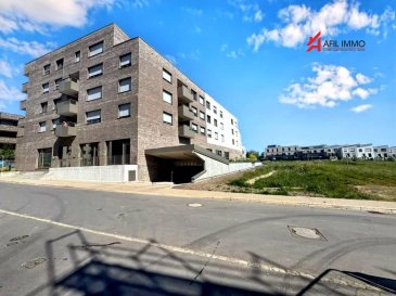 Situé au 1er étage (R+1) d'une résidence récente construite en 2020, ce bel appartement lumineux de +-80 m² vous séduira par ses prestations modernes, son excellente performance énergétique et son orientation plein soleil Sud / Sud-Ouest.

Composition :
? Hall d'entrée
? 2 chambres à coucher
? Spacieux salon / salle à manger avec cuisine ouverte
? Salle de douche avec double vasque
? WC séparé
? Balcon bien exposé

? Photos en cours de réalisation / à venir prochainement

Atouts :
? Construction récente (2020)
? Classe énergétique A
? Triple vitrage
? Très lumineux
? Orientation Sud / Sud-Ouest
? Résidence moderne et bien entretenue
? Charges mensuelles : 236 €
? Stores électriques

Situé à Niederkorn, proche de toutes commodités, transports, commerces, accès autoroutiers, écoles internationales ainsi que du centre commercial Opkorn.

Cet appartement constitue une opportunité idéale, que ce soit pour une résidence principale ou pour un investissement sécurisé.

Contactez-nous sans tarder pour organiser une visite et découvrir ce bien coup de coeur à Niederkorn.

AFIL s'engage dans toutes vos démarches immobilières (estimation, vente, location de biens, recherche de financements). Votre satisfaction est notre priorité.

Les prix s'entendent frais d'agence de 3 % + TVA 17 % incluse.