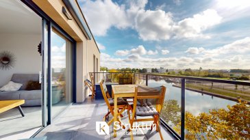 appartement 3 pièces. Élégance contemporaine et vue dégagée sur la Moselle
+++ En Exclusivité- Livret et visite virtuelle sur demande+++
Situé au deuxième et dernier étage d'un immeuble de standing construit en 2022, cet appartement 3 pièces de 62,40 m2 habitables allie confort moderne, finitions soignées et cadre de vie privilégié. La résidence sécurisée est équipée d'un visiophone et d'une porte palière blindée, garantissant une tranquillité optimale.

Dès l'entrée, un hall fonctionnel avec placard intégré optimise l'espace et facilite le quotidien. La cuisine équipée dispose d'un électroménager complet de marque Whirlpool : lave-vaisselle, four, micro-ondes, plaque à induction, hotte et réfrigérateur-congélateur.
Elle s'ouvre sur un espace de vie lumineux et climatisé, prolongé par une terrasse exposée plein sud, sans vis-à-vis, offrant une vue dégagée sur la Moselle. La terrasse est équipée d'un store banne électrique, idéal pour en profiter en toute saison.

L'espace nuit comprend deux chambres, dont une avec dressing sur mesure. La salle de bains, conçue avec soin, dispose d'un meuble vasque, d'une colonne de rangement et d'un radiateur porte-serviettes. Les toilettes sont séparées et équipées d'un lave-mains.

La terrasse de 10 m2 devient une véritable pièce à vivre aux beaux jours : on s'y installe pour lire, partager un café ou simplement profiter du paysage.

En annexe, une place de stationnement extérieure et un garage fermé en sous-sol complètent ce bien, offrant confort et praticité au quotidien.

L'environnement est calme et recherché, tout en restant proche des commodités : accès rapide A31/A4, commerces, médecins, pharmacie, supermarchés, boulangerie... tout est à portée de main.

Caractéristiques : Chauffage electrique par le sol, eau chaude - central gaz , espace de vie climatisé, double vitrage avec volets électriques, Visiophone, porte blindée, chambre avec dressing, salle de bains meublée, VMC,

DPE : B / B
 Estimation des coûts annuels d'énergie du logement Les coûts sont estimés en fonction des caractéristiques de votre logement et pour une utilisation standard sur 5 usages (chauffage, eau chaude sanitaire, climatisation, éclairage, auxiliaires) voir p.3 pour voir les détails par poste.Entre 312 EUR et 422 EUR par an, obtenus par la méthode Th-BCE 2012, estimées au logement, prix moyen des énergies indexés au 1 janvier 2021

 Nombre de lots :
 Quote-part charges annuelles : 2646 EUR (chauffage inclus)