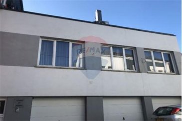 Dépot à vendre à Differdange
RE/MAX, spécialiste de l'immobilier à Differdange, vous propose en exclusivité la vente d'un dépôt d'une surface utile d'environ 55 m². 

Le local dispose d'une grande pièce entièrement rénovée d'environ 47m², une kitchenette d'environ 2,5m² et un WC séparé.

Récemment utilisé comme salle de danse.

Disponible de suite. 

Pas de possibilité de le déclarer comme habitation.

N'hésitez pas à nous contacter pour plus d'informations. 

3% du prix de vente à la charge de la partie venderesse   TVA
Pas de frais pour le futur acquéreur
