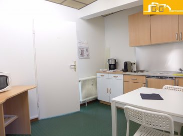Grand bureau non meublé de +- 35 m2 au rez-de-chaussée d’un Business Center dans une zone d’activité à Howald proche de toutes commodités. 

Ce bien se compose de : 

- 1 Grand bureau de 35m2 avec un point d’eau
- 1 WC commun au rez-de-chaussée
- 1 WC commun au 1er étage
- 1 Kitchenette commune au 1er étage
- 2 Emplacements extérieurs 
- Loyer : 1150 € par mois charges comprises (chauffage, eau et électricité)
- Libre de suite

N'attendez plus, contactez-nous par mail sur info@gng.lu ou au 621 366 377.

Découvrez toutes nos offres sur www.gng.lu