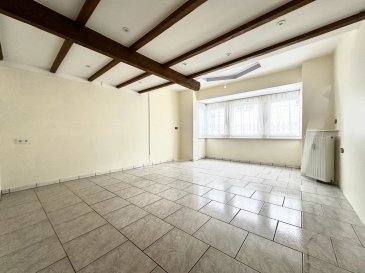 AXHOME IMMO vous propose ce magnifique duplex de deux chambres à coucher d'environ 80 m² au 1er étage, situé à Bissen.

Libre de suite.

Proche de toutes commodités, cet appartement est idéal pour un premier achat.

L'appartement, qui se trouve au 1er étage, se compose comme suit :

- Hall d'entrée 
- Cuisine équipée, semi-ouverte 
- Séjour et salle à manger
- Salle de douche avec douche et WC
- 1 chambre

2e étage :
- Hall de nuit avec accès au grenier
- Salle de bain avec WC
- 1 grande chambre 

Ses atouts :

- Disponible rapidement
- Beaucoup d'espace
- Petite copropriété 

Pour plus d'informations, n'hésitez pas à nous contacter :
- Par téléphone : +352 691 911 993 ROBERTO Alex
- Par email : info@axhome.lu

Nous restons également à votre entière disposition si vous souhaitez vendre ou louer votre bien. Nous prenons en charge toutes les démarches administratives liées au bien immobilier.

Nous sommes aussi disponibles pour des estimations gratuites.

 ---------- 
AXHOME IMMO bietet Ihnen diese wunderschöne Maisonette-Wohnung mit zwei Schlafzimmern von ca. 80 m² im 1. Stock in Bissen an.

Frei ab sofort.

In der Nähe aller Annehmlichkeiten ist diese Wohnung ideal für einen ersten Kauf.

Die Wohnung, die sich im 1. Stock befindet, setzt sich wie folgt zusammen:

- Eingangshalle
- Voll ausgestattete, halboffene Küche
- Wohn- und Esszimmer
- Duschraum mit Dusche und WC
- 1 Schlafzimmer

2. Stock:
- Nachtvorraum mit Zugang zum Dachboden
- Badezimmer mit WC
- 1 großes Schlafzimmer

Seine Stärken:

- Schnell verfügbar
- Viel Platz
- Kleine Eigentumswohnung

Für weitere Informationen können Sie uns gerne kontaktieren:
- Per Telefon: +352 691 911 993 ROBERTO Alex.
- Per E-Mail: info@axhome.lu

Wir stehen Ihnen auch gerne zur Verfügung, wenn Sie Ihre Immobilie verkaufen oder vermieten möchten. Wir kümmern uns um alle administrativen Schritte, die mit der Immobilie verbunden sind.

Wir stehen auch für kostenlose Schätzungen zur Verfügung.

 ---------- 
AXHOME IMMO offers this magnificent two-bedroom duplex of approx. 80 m² on the 1st floor, located in Bissen.

Available immediately.

Close to all amenities, this apartment is ideal for a first purchase.

Located on the 1st floor, the apartment is composed as follows:

- Entrance hall
- Semi-open fitted kitchen
- Living and dining room
- Shower room with shower and WC
- 1 bedroom

2nd floor:
- Night hall with access to attic
- Bathroom with WC
- 1 large bedroom

Features:

- Quick availability
- Plenty of space
- Small condominium

For further information, please do not hesitate to contact us:
- By phone: +352 691 911 993 ROBERTO Alex
- By email: info@axhome.lu

We are also at your disposal should you wish to sell or rent your property. We can take care of all the administrative formalities associated with your property.

We are also available for free estimates.