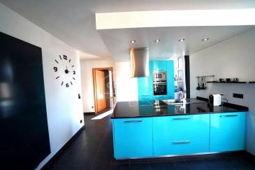 Loyer mensuel : 1.750 €
Charges : 220 €
Caution : 2 mois de loyer
Appartement lumineux & entièrement meublé – 2e étage avec ascenseur
Ce superbe appartement allie confort, espace et modernité, dans un quartier calme et proche de toutes commodités.
Disposition & Équipements :
**Hall d’entrée accueillant
**Grand living baigné de lumière naturelle, entièrement meublé :
Meuble TV
Canapé
Table basse
Table à manger pour 6 personnes
6 chaises
**Cuisine équipée moderne :
Lave-vaisselle
Micro-ondes
Four
Plaque induction
Hotte
**Grande chambre :
Lit double
Armoire de rangement
**Salle de douche moderne
**WC séparé
**Buanderie privative
**Balcon
**Cave privée
**Emplacement de parking intérieur

** Les + :
Résidence avec ascenseur
Mobilier moderne et en excellent état
Proche transports en commun (bus, train), écoles, crèches, parcs, commerces, restaurants…
Accès rapide aux grands axes routiers
Intéressé(e) ? Contactez-nous dès maintenant :
cdbimmo@cdbgest.lu
+352 28 80 28 80
Vous souhaitez vendre ou louer votre bien ?
Faites appel à CDBgest, votre partenaire de confiance :
Estimation personnalisé
Expertise locale reconnue
Membre de la Chambre immobilière et de la Chambre de Commerce du Luxembourg
Découvrez tous nos biens sur : www.cdbimmo.lu

FOR RENT FULLY FURNISHED 62 m² APARTMENT IN DIFFERDANGE (FUSBANN)
Monthly Rent: €1,750
Charges: €220
Security Deposit: 2 months' rent
Bright and fully furnished apartment – 2nd floor with elevator
This stunning apartment combines comfort, space, and modern features in a quiet neighborhood close to all amenities.

Layout & Features:
** Welcoming entrance hall
** Spacious, naturally lit living room, fully furnished:
o	TV cabinet
o	Sofa
o	Coffee table
o	Dining table for 6
o	6 chairs
** Modern fully equipped kitchen:
o	Dishwasher
o	Microwave
o	Oven
o	Induction hob
o	Extractor hood
** Large bedroom:
o	Double bed
o	Wardrobe
•	Modern shower room
•	Separate toilet
•	Private laundry room
•	Balcony
•	Private cellar
•	Indoor parking space

** Highlights:
•	Residence with elevator
•	Modern, high-quality furniture
•	Close to public transport (bus, train), schools, nurseries, parks, shops, restaurants…
•	Quick access to main roads
Interested? Contact us today:
cdbimmo@cdbgest.lu
+352 28 80 28 80
www.cdbimmo.lu

** Looking to sell or rent out your property?
Trust CDBgest, your reliable partner:
•	Tailored property valuation
•	Recognized local expertise
•	Member of the Luxembourg Chamber of Real Estate and the Luxembourg Chamber of Commerce