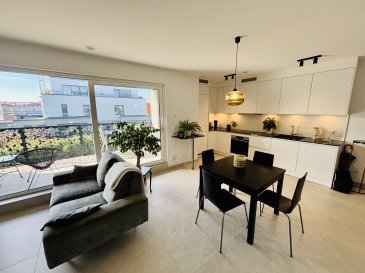 Le Bureau Immobilier Loewen-Kill présente à la location cet studio meublé sis au premier étage d'une résidence avec ascenseur implantée dans une impasse à Capellen, se composant comme suit:

.Espace d'entrée avec vestiaire intégré  
.Pièce principale comprenant une cuisine équipée et aménagée, un espace salle à manger et salon ainsi qu'un espace nuit.  
.Balcon du type loggia d'une surface d'environ 8,30m2  
.Salle de douche avec espace rangement  

Le studio est complété par:  
.Emplacement dans la buanderie commune  
.Emplacement de stationnement intérieur d'une surface d'environ 14,20m2  
.Cave privative d'une surface d'environ 5,50m2  

Nous sommes à votre disposition pour tout renseignement complémentaire et un rendez-vous de visite:  
contact@loki.lu  
+352 691 93 22 02  

Les honoraires de négociation s'élèvent à un mois de loyer augmenté de la TVA en vigueur et sont partagés équitablement entre le propriétaire et le locataire.