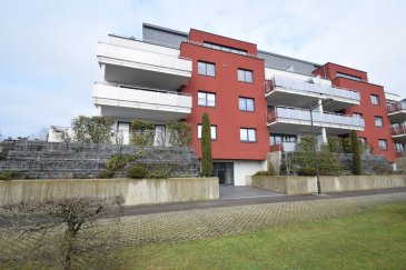 En Exclusivité, ImmoHouse vous propose ce superbe appartement 2 chambres idéalement situé à Luxembourg-Cents. 

Au 4ème et dernier étage d'une résidence soignée avec ascenseur cet appartement coup de coeur de 92m² se compose de :

- Un agréable hall d'entrée
- Un grand salon/salle à manger très lumineux avec balcon offrant une vue dégagée
- Une cuisine équipée ouverte sur la pièce de vie
- Deux grandes chambre à coucher dont une avec balcon et dressing intégré sur mesure
- Une salle de douche avec wc et fenetre
- Une salle de bain avec wc et fenetre
- Un placard de rangement

A cela s'ajoutent:
- Un parking intérieur privatif
- Une cave privative
- Une buanderie

Un magnifique objet à découvrir ...

Infos et visites sur rdv