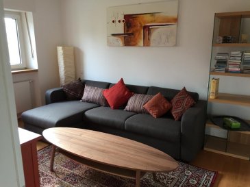 LOCATION COURT TERME MEUBLEE (3 mois minimum renouvelable mois par mois) TOUT INCLUS (internet, TV par satellite, ménage, draps de lit et bain) pas de factures supplémentaires

RE/MAX, spécialiste de l'immobilier à Luxembourg, vous propose à la location un superbe appartement meublé de standing, au pied de la Vallée de la Petrusse,

Situé dans une résidence de 3 unités, cet appartement entièrement rénové, très lumineux et meublé d'une superficie de 70m2, se compose comme suit:

Hall d‘entrée, 
Living: canapé convertible, TV écran plat
Cuisine entièrement équipée, 
3 chambres à coucher : lit Queen Size et 2 lits simples - linge de lit ‘Yves Delorme‘,
1 salle de bain en marbre avec WC,
1 Cave, 
1 buanderie commune.

Loyer + charges: 2,450' - Sont inclus dans les charges toutes les factures: Chauffage, eau, électricité, eau, poubelle, internet/wifi (fibre optique), TV (cable - 120 chaines), ménage 3h prévu deux fois/mois.

Possibilité de location de garage pour 150' mensuels additionnels.

Bail de courte durée, au minimum 3 mois, renouvelable mois par mois.
Caution: 3 mois de loyer hors charges

Disponible à partir du 11 Juin 2018
Ref agence :2234417