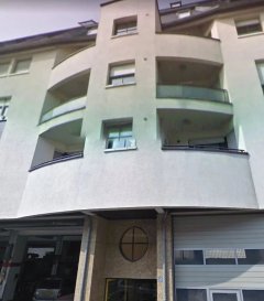 BELARDIMMO vous propose à la vente un charmant studio situé au 4ème étage d'une résidence avec ascenseur.

La résidence, située à la rue Louis Pasteur, zone plutôt calme, est proche du centre ville de Esch-sur-Alzette, de toutes commodités et également proche des moyens de transports publics.

Le studio se compose ainsi : 

- salle de vie d 24 m² avec lit rabattable
- cuisine séparée entièrement équipée (avec lave-vaisselle) 
- salle de bain avec WC

Le studio dispose également d'une cave privative.
La résidence dispose d'un ascenseur ainsi que d'une buanderie.

Pour toutes informations complémentaires, vous pouvez contacter Monsieur BELARDI au +352 621367853<br /><br /> ---------- <br />BELARDIMMO offers for sale a charming studio located on the 4th floor of a residence with lift.

The residence, located on rue Louis Pasteur, a rather quiet area, is close to the city center of Esch-sur-Alzette, all amenities and also close to public transport.

The studio is composed as follows:

- living room of 24 m² with folding bed
- fully equipped separate kitchen (with dishwasher)
- bathroom with WC

The studio also has a private cellar.
The residence has an elevator and a laundry room.

For any additional information, you can contact Mr. BELARDI at +352 621367853