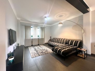 MANSO IMMO vous propose en exclusivité cette belle maison libre de trois côtés avec 4 chambres érigée sur une parcelle de 2a20ca. Cette maison entièrement restaurée vous propose de grands espaces idéalement pour une famille nombreuse proche de toutes commodités dans la ville de Rumelange. Vous y trouverez le confort nécessaire et de gros volumes pour toute la famille. Idéalement conçue cette demeure vous propose beaucoup de luminosité et tranquillité. Un coup de coeur garantie au final de votre visite est assuré, car la facilité de la vie quotidienne y est réunie proche des transports en commun reliant les plus grandes villes du sud luxembourgeois mais également de la ville de Luxembourg.

Sur 3 différents niveaux avec +- 130m2 habitables et 235m2 au total, elle se compose comme suit :

- Au rez-de-chaussée :
Lors de l'entrée vous serez surpris par un long couloir d'entrée desservant toutes les pièces à ce niveau. Un vaste salon / salle à manger donnant accès à la terrasse et au jardin idéalement exposés offrant une parfaite qualité de vie pour toute la famille. Une cuisine complètement équipé et fonctionnelle mais surtout très pratique pour chaque amateur chef cuisinier. Une première chambre ou bureau de 14m2 ainsi qu'un WC séparé complètent ce niveau ayant une hauteur aux plafonds de 2,80m.

- Au premier étage :
Accessible par de beaux escaliers nous accédons au hall de nuit qui permet d'accéder à toutes les pièces à ce niveau.
Trois belles et lumineuses chambres nous sont proposées et une vaste salle de bains avec baignoire. Une des chambres ayant un coin dressing et une autre donnant accès par une trappe au grenier.
Grenier servant de local de stockage.

- Au sous-sol : 
À ce niveau nous avons une hauteur de 2,10m offrant plusieurs pièces avec un grand potentiel d'usage. 
Actuellement on y trouve un espace lobby avec un barbecue intérieur vous offrant la possibilité de faire des grillades toute l'année. Cette pièce nous donne accès à la terrasse et au jardin. Un vaste local technique / buanderie, une pièce transformée en atelier actuellement vous y sont réservés. On ajoute une salle de jeux / chambre d'amis ou espace fitness ayant 15m2.

Les extérieurs sont composés par une vaste terrasse avec un coin jardin et barbecue, un jardin approximativement de 80m2. Le tout idéalement exposé. On complète cette offre avec un garage fermé ayant une fosse de garage utile pour chaque amateur automobile et deux emplacement de voiture extérieurs en enfilade. Maison rénovée au fil des années sans importants travaux à prévoir.

La ville de Rumelange vous offre tout confort et vient à tous vos besoins, écoles, maison relais, clubs sportifs, supermarchés, pharmacie, docteurs, cinéma, restauration, et surtout très facilement accessible par des transports en commun (bus et train). Il y fait bon vivre dans un cadre paisible et arboré.

Toutes les indications sont basées exclusivement sur les informations mises à notre disposition par nos clients. Nous n'assumons aucune garantie quant à l'exactitude et l'actualité de ces indications.

Les prix affichés s'entendent frais d'agence inclus de 3% + 17%TVA. Les honoraires d'agence sont à charge des vendeurs.

Pour plus d'informations, photos ou convenir d'un rendez-vous, vous pouvez nous contacter au :
352 24 51 33 79 info@mansoimmo.lu

MANSO IMMO bietet Ihnen exklusiv dieses schöne, auf drei Seiten freistehende Haus mit 4 Schlafzimmern auf einem Grundstück von 2a20ca. Dieses vollständig renovierte Haus bietet Ihnen große Räume, ideal für eine große Familie, in der Nähe aller Annehmlichkeiten in der Stadt Rumelange. Hier finden Sie den notwendigen Komfort und viel Platz für die ganze Familie. Dieses ideal gestaltete Haus bietet Ihnen viel Licht und Ruhe. Am Ende Ihrer Besichtigung werden Sie garantiert begeistert sein, denn hier finden Sie alle Annehmlichkeiten des täglichen Lebens in der Nähe der öffentlichen Verkehrsmittel, die Sie zu den größten Städten im Süden Luxemburgs, aber auch in die Stadt Luxemburg bringen.

Auf 3 verschiedenen Ebenen mit +- 130 m² Wohnfläche und insgesamt 235 m² ist es wie folgt aufgeteilt:

- Im Erdgeschoss:
Beim Betreten werden Sie von einem langen Flur überrascht, der zu allen Räumen dieser Etage führt. Ein großes Wohn-/Esszimmer mit Zugang zur Terrasse und zum Garten in idealer Lage bietet perfekte Lebensqualität für die ganze Familie. Eine komplett ausgestattete und funktionale Küche, die vor allem für jeden Hobbykoch sehr praktisch ist. Ein erstes Schlafzimmer oder Büro von 14 m² sowie ein separates WC vervollständigen diese Etage mit einer Deckenhöhe von 2,80 m.

- Im ersten Stock:
Über eine schöne Treppe gelangen wir in den Flur, von dem aus alle Räume dieser Etage zugänglich sind.
Es stehen drei schöne und helle Schlafzimmer sowie ein großes Badezimmer mit Badewanne zur Verfügung. Eines der Schlafzimmer verfügt über einen Ankleidebereich und ein anderes bietet über eine Luke Zugang zum Dachboden.
Der Dachboden dient als Lagerraum.

- Im Untergeschoss: 
Auf dieser Etage haben wir eine Deckenhöhe von 2,10 m und mehrere Räume mit großem Nutzungspotenzial. 
Derzeit befindet sich dort eine Lobby mit einem Innen-Grill, der Ihnen die Möglichkeit bietet, das ganze Jahr über zu grillen. Von diesem Raum aus haben wir Zugang zur Terrasse und zum Garten. Ein großer Technik-/Waschraum und ein Raum, der derzeit als Werkstatt genutzt wird, stehen Ihnen dort zur Verfügung. Hinzu kommt ein 15 m² großes Spielzimmer/Gästezimmer oder Fitnessraum.

Der Außenbereich besteht aus einer großen Terrasse mit Garten- und Grillbereich sowie einem ca. 80 m² großen Garten. Das Ganze ist ideal gelegen. Abgerundet wird dieses Angebot durch eine geschlossene Garage mit einer für jeden Autoliebhaber nützlichen Grube und zwei nebeneinander liegenden Außenparkplätzen. Das Haus wurde im Laufe der Jahre renoviert, sodass keine größeren Arbeiten zu erwarten sind.

Die Stadt Rumelange bietet Ihnen allen Komfort und erfüllt alle Ihre Bedürfnisse: Schulen, Kindertagesstätten, Sportvereine, Supermärkte, Apotheken, Ärzte, Kino, Restaurants und vor allem eine sehr gute Anbindung an den öffentlichen Nahverkehr (Bus und Bahn). Es lässt sich hier gut leben in einer ruhigen, von Bäumen gesäumten Umgebung.

Alle Angaben basieren ausschließlich auf den Informationen, die uns von unseren Kunden zur Verfügung gestellt wurden. Wir übernehmen keine Gewähr für die Richtigkeit und Aktualität dieser Angaben.

Die angegebenen Preise verstehen sich inklusive 3 % Maklergebühr + 17 % MwSt. Die Maklergebühren gehen zu Lasten der Verkäufer.

Für weitere Informationen, Fotos oder zur Vereinbarung eines Termins können Sie uns kontaktieren unter:
352 24 51 33 79 info@mansoimmo.lu

MANSO IMMO is exclusively offering this beautiful house, free on three sides, with four bedrooms, built on a plot of 2,200 square meters. This fully restored house offers large spaces, ideal for a large family, close to all amenities in the town of Rumelange. You will find all the comfort you need and plenty of space for the whole family. Ideally designed, this house offers plenty of light and tranquility. You are sure to fall in love with it at the end of your visit, as it offers an easy everyday life close to public transport links to the largest cities in southern Luxembourg as well as the city of Luxembourg.

On 3 different levels with approximately 130m² of living space and 235m² in total, it is composed as follows:

- On the ground floor:
Upon entering, you will be surprised by a long entrance hall leading to all the rooms on this level. A spacious living/dining room opens onto the terrace and garden, which are ideally exposed and offer a perfect quality of life for the whole family. A fully equipped and functional kitchen, which is particularly practical for any amateur chef. A first bedroom or office of 14m² and a separate toilet complete this level, which has a ceiling height of 2.80m.

- On the first floor:
A beautiful staircase leads to the night hall, which provides access to all the rooms on this level.
There are three beautiful, bright bedrooms and a large bathroom with a bathtub. One of the bedrooms has a dressing area and another has access to the attic via a trapdoor.
The attic is used for storage.

- In the basement: 
This level has a ceiling height of 2.10m and offers several rooms with great potential for use. 
Currently, there is a lobby area with an indoor barbecue, allowing you to grill all year round. This room provides access to the terrace and garden. A large utility/laundry room and a room currently converted into a workshop are also available. There is also a 15m² games room/guest room or fitness area.

The exterior consists of a large terrace with a garden area and barbecue, and a garden of approximately 80m². All ideally exposed. This offer is completed by a closed garage with a pit, useful for any car enthusiast, and two outdoor parking spaces in a row. The house has been renovated over the years and no major work is required.

The town of Rumelange offers every comfort and meets all your needs, with schools, a daycare center, sports clubs, supermarkets, a pharmacy, doctors, a cinema, restaurants, and above all, easy access to public transportation (bus and train). It is a pleasant place to live in a peaceful, tree-lined setting.

All information is based exclusively on the information provided to us by our clients. We do not guarantee the accuracy or timeliness of this information.

The prices shown include agency fees of 3% + 17% VAT. Agency fees are payable by the sellers.

For more information, photos, or to arrange an appointment, please contact us at:
352 24 51 33 79 info@mansoimmo.lu