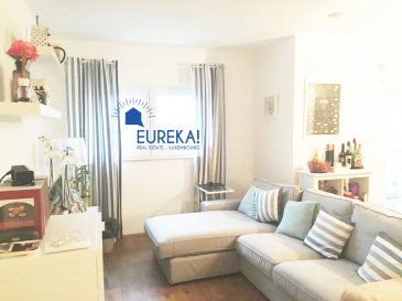 +++SHORT TERM/COURT SEJOUR+++ EUREKA REAL ESTATE vous présente en exclusivité à la location un magnifique appartement très lumineux entièrement MEUBLE et EQUIPE au premier étage d'une nouvelle résidence, proche du centre-ville, des transports en commun et du Kirchberg, qui se compose comme suit:  

-hall d'entrée avec porte sécurisée et parlophone  -beau living meublé avec parquet massif au sol, sofa,TV avec internet, ouvert sur cuisine équipée avec tous les ustensiles pour cuisiner et sur une belle terrasse ensoleillée exposée sud-ouest  
-deux belles chambres à coucher meublées avec parquet massif au sol, dont une avec un lit double et armoire de rangement et l'autre avec un grand canapé lit et armoire de rangement  
-une salle de douche avec douche à l'italienne et WC   

Une cave, un jardin privatif et un emplacement pour machine à laver/sèche-linge viennent compléter cette offre.   

C'est une solution CLES EN MAIN, idéale pour du court séjour: il n'y a plus qu'à poser ses valises, tout est déjà fonctionnel  

Possibilité de réserver l'appartement à distance en envoyant une copie du contrat de travail et une copie de la pièce d'identité à l'adresse suivante: info@eurekarealestate.lu   

DISPONIBLE 02/2020 

Pour plus de renseignements, merci de contacter le +352 671 137 400