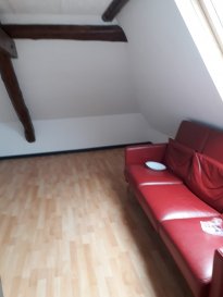 *** CHAMBRE A LOUER ****

En plein cœur de Gasperich, HT immobilier vous propose cette chambre de plus ou moins 15m2 en location au sein d'une résidence neuve.

La cuisine et le salon sont communs aux deux autres chambres de l'appartement.

Vous profiterez de la proximité de la gare, des grands axes d'autoroutes, et des commerces notamment 