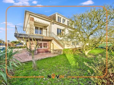 Découvrez cet immeuble de rapport situé à Bertrange, offrant un potentiel exceptionnel pour investisseur, marchand de biens ou projet de division. Implanté sur une vaste parcelle d’environ 1 950 m², le bâtiment se compose de trois appartements indépendants, chacun disposant de ses propres  accès.

Au rez-de-chaussée se trouve un appartement entièrement rénové en 2016, comprenant un séjour lumineux, une cuisine équipée, une chambre, une salle de bain, une buanderie ainsi qu’un garage privatif. Le premier étage développe un logement de 115 m² avec trois chambres, une cuisine avec salle à manger, un grand séjour et une terrasse de 16 m². Le dernier étage offre un appartement d’environ 80 m² avec trois chambres, une cuisine séparée et une salle d’eau à rénover.

L’immeuble bénéficie d’un chauffage gaz récent (2018), de dalles pleines, d’une toiture en Eternit et de trois emplacements extérieurs. Le terrain arrière, parfaitement orienté, laisse entrevoir plusieurs possibilités : extension, création de parkings, division en parcelles constructibles, ou tout autre projet (sous réserve d’accord urbanistique).

Idéalement situé à proximité immédiate de Thionville tout en profitant du calme du village de Bertrange, cet immeuble représente une réelle opportunité d’investissement avec un fort potentiel de valorisation. Rare sur le marché, il conviendra autant à un investisseur recherchant du rendement qu’à un professionnel souhaitant optimiser les surfaces et exploiter le terrain.

 ---------- 
Entdecken Sie dieses Renditeobjekt in Bertrange, das ein außergewöhnliches Potenzial für Investoren, Grundstücksentwickler oder Teilungsprojekte bietet. Auf einem großzügigen Grundstück von ca. 1.950 m² gelegen, besteht das Gebäude aus drei unabhängigen Wohnungen, jeweils mit eigenem Zugang.

Im Erdgeschoss befindet sich eine 2016 vollständig renovierte Wohnung mit einem hellen Wohnzimmer, einer ausgestatteten Küche, einem Schlafzimmer, einem Badezimmer, einem Hauswirtschaftsraum sowie einer privaten Garage. Das erste Obergeschoss umfasst eine 115 m² große Wohnung mit drei Schlafzimmern, einer Küche mit Essbereich, einem großen Wohnzimmer und einer 16 m² großen Terrasse. Das Dachgeschoss bietet eine Wohnung von ca. 80 m² mit drei Schlafzimmern, einer separaten Küche und einem renovierungsbedürftigen Badezimmer.

Das Gebäude verfügt über eine moderne Gasheizung (2018), massive Betondecken, ein Eternit-Dach sowie drei Außenstellplätze. Das rückwärtige Grundstück ist ideal ausgerichtet und eröffnet zahlreiche Möglichkeiten: Erweiterung, zusätzliche Parkplätze, Teilung in bebaubare Parzellen oder jedes andere Projekt (vorbehaltlich behördlicher Genehmigung).

In unmittelbarer Nähe von Thionville und dennoch in ruhiger Dorflage gelegen, stellt dieses Renditeobjekt eine echte Investitionschance mit hohem Wertsteigerungspotenzial dar. Selten auf dem Markt eignet es sich sowohl für Anleger, die nach einer soliden Rendite suchen, als auch für Profis, die die Flächen optimieren und das Entwicklungspotential des Grundstücks nutzen möchten.

 ---------- 
Discover this income-producing property located in Bertrange, offering exceptional potential for investors, property traders, or subdivision projects. Set on a large plot of approximately 1,950 m², the building consists of three independent apartments, each with its own private access.

On the ground floor, you will find a fully renovated apartment (2016) featuring a bright living room, an equipped kitchen, one bedroom, a bathroom, a laundry room, and a private garage. The first floor offers a 115 m² unit with three bedrooms, a kitchen with dining area, a spacious living room, and a 16 m² terrace. The top floor comprises an approximately 80 m² apartment with three bedrooms, a separate kitchen, and a bathroom in need of renovation.

The building benefits from a recent gas heating system (2018), solid concrete slab floors, an Eternit roof, and three outdoor parking spaces. The rear plot, ideally Discover this income-producing property located in Bertrange, offering exceptional potential for investors, property traders, or subdivision projects. Set on a large plot of approximately 1,950 m², the building consists of three independent apartments, each with its own private access.

On the ground floor, you will find a fully renovated apartment (2016) featuring a bright living room, an equipped kitchen, one bedroom, a bathroom, a laundry room, and a private garage. The first floor offers a 115 m² unit with three bedrooms, a kitchen with dining area, a spacious living room, and a 16 m² terrace. The top floor comprises an approximately 80 m² apartment with three bedrooms, a separate kitchen, and a bathroom in need of renovation.

The building benefits from a recent gas heating system (2018), solid concrete slab floors, an Eternit roof, and three outdoor parking spaces. The rear plot, ideally oriented, offers several possibilities: extension, creation of additional parking, subdivision into buildable lots, or any other project (subject to municipal approval).

Ideally located just minutes from Thionville while enjoying the peace of the village of Bertrange, this property represents a genuine investment opportunity with strong value-added potential. Rare on the market, it is perfectly suited both for investors seeking rental yield and for professionals looking to optimise the available surfaces and exploit the development potential of the land.