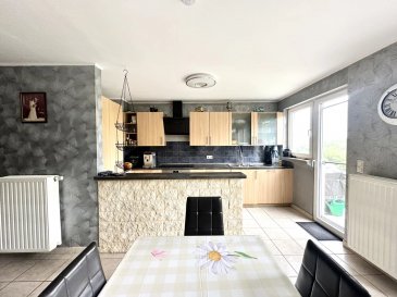 AXHOME IMMO vous présente ce magnifique appartement de 3 chambres à coucher, offrant une surface habitable de 107m2 situé au 1ème étage (avec ascenseur) situé à Berchem appartenant à la prestigieuse commune de Roeser.

La disposition de l'appartement est la suivante :

- Un hall d'entrée spacieux et un couloir accueillant
- Wc séparé
- Une cuisine entièrement équipée et une salle à manger 
- Un salon chaleureux 
- Trois confortables chambres à coucher (17,13 et 11,5m2)
- Une salle de douche 
- 2 balcons
- Un grand garage fermée avec une cave
- Un emplacement intérieur
- Une buanderie commune pour plus de praticité

Atout de ce bien :

- Construction 2009
- Classe energie EE 
- Fenêtres à double vitrage pour une meilleure isolation avec volet électrique
- Système de parlophone pour la sécurité
- 3 chambres à coucher offrant de nombreuses possibilités d'aménagement
- Situation dans un quartier paisible avec une limitation de vitesse à 30 km/h
- Proximité immédiate de toutes les commodités et des accès aux transports en commun.

Pour plus d'informations n'hésitez pas à nous contacter :
-par téléphone: +352 691911993
-par email: info@axhome.lu

Nous restons également à votre entière disposition dans le cas où vous désirez vendre ou louer votre bien. Nous prenons en charge toutes les démarches administratives liées au bien immobilier.

Nous sommes également à votre disposition pour des estimations gratuites.<br /><br /> ---------- <br />AXHOME IMMO präsentiert dieses prächtige Apartment mit 3 Schlafzimmern und einer Wohnfläche von 107 m² im 1. Stock (mit Aufzug) in Berchem, das zur prestigeträchtigen Gemeinde Roeser gehört.

Die Aufteilung der Wohnung ist wie folgt:

- Eine geräumige Eingangshalle und ein einladender Flur
- Separate Toilette
- Eine voll ausgestattete Küche und ein Esszimmer 
- Ein warmes Wohnzimmer 
- Drei komfortable Schlafzimmer (17,13 und 11,5 m2)
- Ein Duschbad 
- 2 Balkone
- Eine große geschlossene Garage mit Keller
- Ein Indoor-Standort
- Eine gemeinsame Waschküche für mehr Komfort

Vorteil dieser Immobilie:

- Baujahr 2009
- Energieklasse EE 
- Doppelt verglaste Fenster für bessere Isolierung mit elektrischem Rollladen
- Gegensprechanlage für Sicherheit
- 3 Schlafzimmer mit zahlreichen Gestaltungsmöglichkeiten
- Lage in einer ruhigen Gegend mit einer Geschwindigkeitsbegrenzung von 30 km/h
- Unmittelbare Nähe zu allen Annehmlichkeiten und Zugang zu öffentlichen Verkehrsmitteln.

Für weitere Informationen kontaktieren Sie uns bitte:
-per Telefon: +352 691911993
-per E-Mail: info@axhome.lu

Auch wenn Sie Ihre Immobilie verkaufen oder vermieten möchten, stehen wir Ihnen gerne zur Verfügung. Wir kümmern uns um alle Verwaltungsvorgänge rund um die Immobilie.

Gerne stehen wir Ihnen auch für kostenlose Kostenvoranschläge zur Verfügung.<br /><br /> ---------- <br />AXHOME IMMO presents this magnificent 3-bedroom apartment, offering a living area of â€‹â€‹107m2 located on the firs floor (with elevator) located in Berchem belonging to the prestigious municipality of Roeser.

The layout of the apartment is as follows:

- A spacious entrance hall and a welcoming corridor
- Separate toilet
- A fully equipped kitchen and dining room 
- A warm living room 
- Three comfortable bedrooms (17.13 and 11.5m2)
- A shower room 
- 2 balconies
- A large closed garage with a cellar
- An indoor location
- A shared laundry room for greater convenience

Advantage of this property:

- Built 2009
- Energy class EE 
- Double-glazed windows for better insulation with electric shutter
- Intercom system for security
- 3 bedrooms offering numerous design possibilities
- Location in a peaceful area with a speed limit of 30 km/h
- Immediate proximity to all amenities and access to public transport.

For more information, please feel free to contact us :
-by telephone: +352 691911993
-by email: info@axhome.lu

We also remain at your entire disposal should you wish to sell or rent your property. We take care of all administrative procedures related to the property.

We are also at your disposal for free estimates.<br /><br /> ---------- <br />AXHOME IMMO stellt dëst wonnerschéint 3-Schlofkummer Appartement vir, mat enger Wunnfläch vun 107m2 um 1. Stack (mat Lift) zu Bierchem an der prestigiéiser Gemeng Réiser.

De Layout vum Appartement ass wéi follegt:

- Eng grouss Entrée an e begréissende Gank
- Separat Toilette
- Eng voll equipéiert Kichen an Iesszëmmer 
- E waarme Wunnzëmmer 
- Dräi bequem Schlofkummeren (17,13 an 11,5m2)
- Eng Duschzëmmer 
- 2 Balkonen
- Eng grouss zouene Garage mat engem Keller
- Eng Indoor Location
- E gemeinsame Wäschraum fir méi Komfort

Virdeel vun dëser Immobilie:

- Gebaut 2009
- Energieklasse EE 
- Duebelflässeg Fënstere fir besser Isolatioun mat elektresche Jalousie
- Intercom System fir Sécherheet
- 3 Schlofkummeren déi vill Designméiglechkeeten ubidden
- Plaz an engem friddleche Beräich mat enger Geschwindegkeetslimit vun 30 km/h
- Direkt Proximitéit zu all equipéiert an Zougang zum ëffentlechen Transport.

Fir méi Informatiounen, w.e.g. kontaktéiert eis:
- iwwer Telefon: +352 691911993
- per E-Mail: info@axhome.lu

Mir bleiwen och zur ganzer Verfügung wann Dir Är Immobilie wëllt verkafen oder lounen. Mir këmmeren eis ëm all administrativ Prozeduren am Zesummenhang mat der Immobilie.

Mir sinn och zur Verfügung fir gratis Schätzungen.