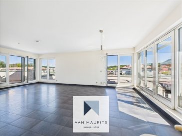 Situé à Bofferdange (3A, A Romescht), dans la commune de Lorentzweiler, cet appartement au dernier étage de la résidence 