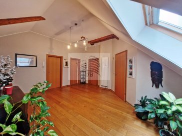 Appartement avec une surface habitable de 120 m2 situé au 2ième étage de la résidence DIVINO, sans ascenseur, composé comme suit 
Vaste hall d’entrée de 18 m2, cuisine équipée ouverte sur séjour/salle à manger, salle de bain, WC d’Hôtes, deux grandes chambres à coucher, grenier/buanderie.

La résidence se trouve à quelques pas du centre de Mondorf-les-Bains avec ses commerces et ses restaurants.

Pour tous renseignements supplémentaires ou pour convenir d'un rendez-vous pour une visite, veuillez nous contacter par téléphone au (+352) 691 400 705 ou par mail : info@17b.lu

 ---------- 
Wohnung mit einer Wohnfläche von 120 m2 im 2. Stock der Residenz DIVINO, ohne Aufzug, wie folgt zusammengesetzt.
Große Eingangshalle von 18 m2, Einbauküche offen zum Wohn-/Esszimmer, Badezimmer, Gäste-WC, zwei große Schlafzimmer, Dachboden/Waschküche.

Die Residenz befindet sich nur wenige Schritte vom Zentrum von Mondorf-les-Bains mit seinen Geschäften und Restaurants entfernt.

Für weitere Informationen oder um einen Besichtigungstermin zu vereinbaren, kontaktieren Sie uns bitte telefonisch unter (+352) 691 400 705 oder per E-Mail: info@17b.lu

 ---------- 
Apartment with a living area of 120 m2 located on the 2nd floor of the DIVINO residence, without elevator, composed as follows
Large 18 m2 entrance hall, fitted kitchen opening onto living/dining room, bathroom, guest WC, two large bedrooms, attic/laundry room.

The residence is just a few steps from the center of Mondorf-les-Bains with its shops and restaurants.

For further information or to arrange a viewing, please contact us by phone on (+352) 691 400 705 or by e-mail: info@17b.lu