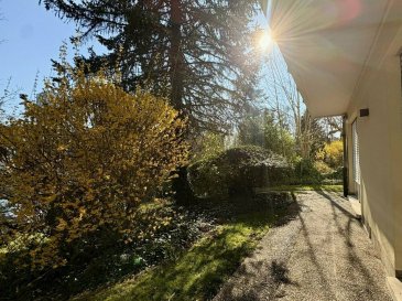 APPARTEMENT A VENDRE A KIRCHBERG !!!

Magnifiquement rénové de +/-78 m² avec un emplacement privilégié sur Kirchberg, Rue des Maraîchers. 
En plaçant le centre ville en quelques minutes tout en offrant un environnement résidentiel calme et sécurisé. 

L'appartement dispose de deux chambres bien proportionnées, une terrasse lumineuse orientée au sud avec une excellente exposition au soleil et d'un accès à un jardin parfait pour propriétaires d'animaux de compagnie ou enfants pour jouer. 

Un garage privé ajoute une commodité précieuse dans cet endroit haut de gamme. 
La propriété est entièrement meublée, y compris une toute nouvelle cuisine moderne, des meubles BOCONCEPT élégants et une télévision SAMSUNG de 55 pouces. 
L'emplacement distingue vraiment cette propriété. Une école et une aire de jeux sont à seulement 50 m, ce qui la rend idéale pour les familles, tandis que les commodités de tous les jours sont facilement accessibles, y compris les supermarchés aux Infinity Towers et Auchan à une courte distance en vélo. Prévu en 2027, un nouvel arrêt de tram prévu à environ 300 m de la résidence améliorera encore la connectivité et la valeur à long terme.

Pour tout renseignement complémentaire ou information veuillez nous contacter par email info@immonordstrooss.lu ou par Tél: 691 850 805.

Proposition de crédit/financement à taux compétitif auprès des banques Luxembourgeoise incluse dans nos services gratuits.