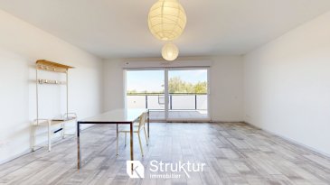 Appartement F3 avec balcon, cave et parking fermé. En exclusivité +++  Appartement récent avec terrasse et vue dégagée, à seulement 10 min du Luxembourg +++

Dans une résidence de standing construite en 2020, cet appartement de 71 m2 situé au 2ème  étage séduit par sa luminosité et sa vue dégagée sur un environnement naturel préservé. Sa terrasse de 11 m2, sans vis-à-vis, offre un panorama rare sur les étangs, idéal pour profiter des beaux jours en toute tranquillité.

Le séjour de 32 m2, lumineux et bien proportionné, offre un espace convivial et confortable, prolongé par un accès direct à la terrasse qui crée une continuité naturelle entre intérieur et extérieur. La cuisine haut de gamme, signée STYL Cuisine, s'ouvre sur cet espace de vie et est équipée d'appareils SIEMENS (micro-ondes, four, lave-vaisselle, plaque induction et réfrigérateur), combinant fonctionnalité et design élégant.

Deux chambres, dont une grande de 16 m2, garantissent un confort optimal. La salle de bains, moderne et soignée, dispose d'une baignoire avec paroi de douche, d'un meuble vasque avec miroir, d'un WC suspendu et d'un radiateur sèche-serviettes.

Chauffage au sol, volets roulants électriques, ascenseur et résidence sécurisée avec visiophone assurent un confort moderne. Une place de stationnement couverte, une grande cave et un local à vélos complètent le bien, avec possibilité d'acquérir des places supplémentaires.

À seulement 10 minutes de la frontière luxembourgeoise et moins de 30 minutes du centre de Luxembourg-Ville, cet emplacement est idéal pour les frontaliers. Écoles, crèches, commerces, supermarchés, lignes de bus et accès rapide à l'A31 viennent parfaire un cadre de vie pratique et agréable.

 Quote-part charges annuelles de copropriété : 2127EUR (Chauffage et production d'eau chaude inclus)
 Nombre de lots : 47 dont 12 lots principaux