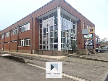 Idéalement situé à Howald, à proximité des transports en commun et des commerces, au 1er étage d'un immeuble, cet espace de ± 30 m² avec armoires intégrées est idéal pour une profession libérale.

Généralités :

- Localisation idéale
- Immeuble en parfait état
- Fibre optique
- VMC
- Hall d'accueil
- WC homme/femme
- Salle de conférence
- Cuisine
- Disponibilité immédiate
- Désignation - A 02 1er étage 
- Loyer mensuel 750 €
- Charges locatives : 70 €
- Dépôt de garantie : 3 mois de loyer
- Possibilité de louer un emplacement de parking - 82€/mois

Personne responsable du bien :
Yuliana Dimitrova
Tel : +352661 50 27 19
Email : yuliana@vanmaurits.lu