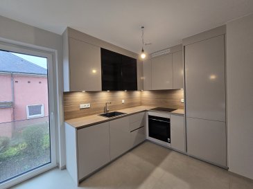 A louer: appartement duplex d'exception à Cents. Élégance, confort et nature - réf. App D2

Découvrez ce magnifique appartement neuf de 71 m², situé au cœur du quartier prisé de Cents à Luxembourg. Construit en 2025 selon les plus hauts standards énergétiques (classe A), ce bien allie design contemporain, fonctionnalité et qualité de vie.

L'espace de vie lumineux s'ouvre sur une cuisine équipée haut de gamme, parfaite pour vos moments de convivialité. Il permet d'accéder plain-pied au balcon.

L'appartement se compose de 2 chambres spacieuses, d'une salle de bain raffinée, d'un WC séparé, et offre des prestations rares : 
- parking interieur, parking exterieur
- grande terrasse ensoleillée
- buanderie commune, 
- grande cave privée,
- local à vélos 
- ascenseur

Disponible à partir du 15/11/2025, ce bien offre un cadre de vie à la fois moderne, serein et exclusif.

Le privilège de vivre à Cents

Quartier résidentiel recherché, Cents séduit par son atmosphère paisible, sa proximité du centre-ville et ses espaces verts propices à la détente. Vous y trouverez écoles, commerces de qualité, restaurants raffinés et infrastructures de santé à quelques pas seulement. Les transports en commun gratuits assurent une mobilité optimale à travers tout Luxembourg.

Une adresse rare, une opportunité unique! Offrez-vous le confort d'un bien neuf dans un environnement d'exception.

Contactez Natacha Bivort dès aujourd'hui au tél. 661/33 44 22 pour organiser une visite personnalisée.

Vivez l'élégance, vivez Cents!