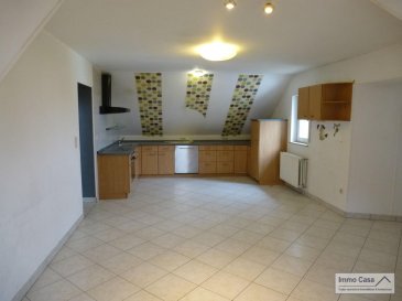 Immocasa vous propose à Steinfort un appartement au 2e étage sans ascenseur dans une petite résidence à 3 unités.

Ce bien au se compose comme suit:
Hall d?entrée, salle de douche.
Deux chambres à coucher..
Cuisine équipée ouverte sur séjour.
Débarras
Cave privative
Garage  fermée pour une voiture et parking devant.
La façade du bâtiment va être rénovée ainsi que  le garage avec porte automatique. 

Des rafraîchissements à l'intérieur des appartements seront faits.

Pour d?autres infos ou une visite veuillez contacter l?agence.

Nous recherchons en permanence de biens pour la vente, terrains, maisons et appartements. Aussi des projets constructibles et autorisés.
Maisons à démolir.


Ref agence :1906567