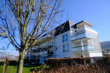 * Idéal Investisseurs *

Nous vendons à ILLFURTH,résidence Les Canotiers un appartement de type
 F4 dune superficie de 90m² avec Terrasse et Garage

Cet Appartement en Rez de Jardin se compose : 

- 1 Entrée, 
- 1 Séjour donnant accès à 1 GRANDE TERRASSE circulaire
- 1 Cuisine Equipée individuel, 
- 1 Salle de Bains, 
- 3 Chambres, 
- 1 Cellier. 

Vous avez également 1 Garage.

Appartement Loué, Loyer NET  ANNUEL 10140€ hors charges. 

Ce bien d'exception se trouve au bord du canal et tout proche duu centre ville et de toutes les commodités