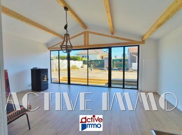 Maison Moyeuvre Grande 107 m2. A Froidcul commune de Moyeuvre-Grande, au sein d'un quartier calme et résidentiel, devenez propriétaire de cette charmante maison de construction individuelle de 107m² de surface totale, avec  90m² habitable.
Récemment rénovée avec goût, elle vous séduira par son atypisme, son charme et par son cadre de vie agréable à quelques pas de la forêt.

Au rez de chaussée, vous y trouverez un double sas d'entrée donnant sur la pièce de vie de prêt de 20m² avec l'espace cuisine attenante de 9m².
En complément bénéficiez d'une véranda offrant un espace supplémentaire de 21 m² lumineux et confortable avec son poêle à pellet et ses grandes baies vitrées donnant accès directement à la terrasse de 30m².
De plus au même niveau vous disposez d'une pièce d'eau avec wc et baignoire, ainsi qu'une grande pièce type suite parentale avec cabine de douche et espace dressing, ainsi qu'un espace buanderie et rangement.
A l'étage vous disposez de 2 chambres de 12 et 11m².

Pour finir, une cave idéale pour un espace cellier et sur le côté de la maison d'un carport avec grande hauteur parfait pour stationner véhicules, camionnette ou encore camping-car.

Le jardin entièrement clôturé, exposé nord-est offre un bel espace pour profitez des beaux jours et dispose d'un cabanon de jardin et d'un accès direct au carport.

De gros postes de travaux ont été réalisés, notamment la réfection de la toiture de la véranda et du carport, la mise en conformité de l'assainissement, l'isolation de la façade par l'extérieure et le remplacement de la chaudière.

DPE réalisé le 19/08/2024 : logement classé C pour 168 kwh/m²/an ainsi que C pour les émissions de gaz à effet de serre pour 22 kg co²/m²/an.
Montant estimé des dépenses annuelles d'énergie pour un usage standard : entre 1 520€ et 2 120€ par an. Prix moyens des énergies indexés sur l'année 2021, 2022, 2023 (abonnements compris)

Les informations sur les risques auxquels ce bien est exposé sont disponibles sur le site Géorisques : www.georisques.gouv.fr ».

Honoraires inclus à charge vendeur

Pour plus de renseignements votre conseiller immobilier : Mme PETITFRERE Marie