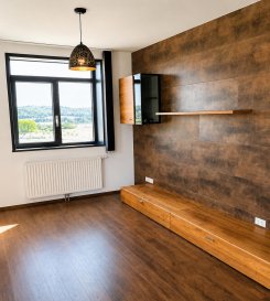 Le Bureau Immobilier Loewen Kill présente à la vente cet appartement sis à Belval, au 9ème étage d'une résidence idéalement située à proximité immédiate de toutes les commodités, se composant comme suit:

. Hall d'entrée  
. Salon/salle à manger avec cuisine ouverte et accès à un balcon  
. Trois chambres à coucher  
. Salle de douche  
. WC séparé  

Le bien est complété par:  
. Emplacement de parking  
. Cave privative  

La résidence est idéalement implantée en plein cœur de Belval, à proximité immédiate de Belval Plaza et donc toutes les commodités telles que centres commerciaux, commerces et restaurants, université, transports en commun.  

Le loyer affiché comprend les charges.  

Nous sommes à votre disposition pour tout renseignement complémentaire et un rendez-vous de visite.