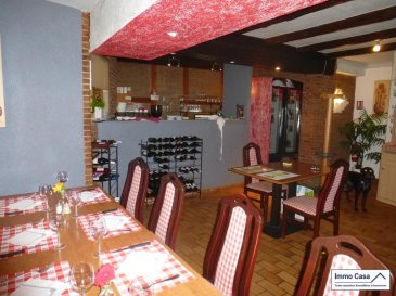 Fonds de Commerce à Dillingen.
Immo Casa vous propose un fonds de commerce (Restaurant - Pizzeria)
Le fonds de commerce comprend, restaurant à fonctionner avec  40 places accises plus salle 30m2 pouvant argumenter les places accises si nécessaire ou pour stokage, terrasse de 15 places. 
Vous disposez d'un  four à Pizzas, cuisine complètement équipée, salle froide pour stockage des aliments et autres et tout un complet de machines.

Font partie un studio avec possibilité de location, 900eur/mois.
Appartement divisé en 3 chambres de couple actuellement loués:
1x 700eur
1x 550eur
1x 400eur
Les chambres disposent d'une cuisine à partager.

Prix demandé pour le fonds de commerce,  40.000eur
Loyer mensuelle mois,  2.500eur
Revenu des locations actuelles, 2.550eur

Pour plus de renseignements veuillez contacter l'agence.

Ref agence :SA1906304