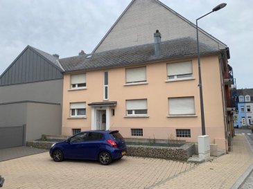 Grande Maison à Bascharage ;

Rez-de-chaussée:
- Grand Hall
- Salon
- Salle à manger
- Cuisine 
- Salle de Douche
- WC
- Veranda Jardin

1 étage
- Hall
- 5 chambres à coucher
- 1 Wc

2 étage:

- Grand grenier aménageable

Sous-Sol
- 2 grandes caves
- Wc séparé
- Garage 3 voitures
- Terrasse

Nous vous invitons à nous rendre visite ou contacter l'un de nos commerciaux pour plus d'informations.

M. Moura Jemp 
+352621216646

M. Marc Risch 
+352621210333

Les surfaces et superficies sont indicatives

Rejoignez-nous sur Facebook : Newjomar Belval l 