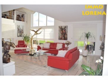L'agence IMMO LORENA de Pétange en collaboration avec FRONGIA SARL Agence Immobilière a choisi pour vous cette SUPERBE MAISON INDIVIDUELLE à CRUSNES (FR) construite en 2008 et située à 10 mn d'Esch sur Alzette !!
Sur un terrain de 5 ares 36 ca, venez découvrir cette très belle maison individuelle de 175 m² construite avec des matériaux de qualité. 
Elle se compose de la manière suivante :
â€¨- Au sous sol : un espace sous-sol avec un garage pouvant accueillir deux voitures, local chaufferie et buanderie, des placards de rangements.

â€¨AU REZ-DE-CHAUSSÉE :
- Hall d'entrée de 3,70 m2,WC séparé de 1,19 m2, jolie cuisine séparée (avec cellier)  et entièrement équipée 14,90 m2, avec accès à la véranda de 25 m2, un chaleureux et spacieux double living de 41,29 m2 avec jolie cheminée au bois, donnant accès à la terrasse et au jardin sans vis-à-vis.

DEMI NIVEAU::
 -Hall de nuit amenant à la chambre parentale de 14,20 m2 équipé d'un dressing de 2,50 m2, une deuxième chambre de 11 m2  ainsi qu'une salle de douche de 7,97 m2, un WC séparée .

AU PREMIER ETAGE:
La maison dispose d'une magnifique MEZZANINE de 25 m2 amenant au coin bureau et à la troisième chambre équipée d'un dressing, une salle de bain avec douche et un débarras.

â€¨La maison vous séduira par ses belles prestations et finitions.
â€¨â€¨

CARACTERISTIQUES DE LA MAISON : 
- Matériaux de qualité , 
- Maison lumineuse et ouverte sur un magnifique jardin calme et relaxant, jolis espaces à vivre, grand garage, excellent état général.
- Quartier calme. 
- Deux portes de garage sectionnelles électriques, 
- Alarme.
- Vide Sanitaire 

A VOIR ABSOLUMENT!!!!!!!!!!

TAXE FONCIERE: 1507 euros
TAXE D'HABITATION: 1500 euros

3% du prix de vente à la charge de la partie venderesse + TVA
Pas de frais pour le futur acquéreur.
                    
Pour tout contact:
Joanna RICKAL: +352 621 36 56 40
Vitor Pires: +352 691 761 110
Kevin Dos Santos: +352 691 318 013

L'agence Immo Lorena est à votre disposition pour toutes vos recherches ainsi que pour vos transactions LOCATIONS ET VENTES au Luxembourg, en France et en Belgique. Nous sommes également ouverts les samedis de 10h à 19h sans interruption.