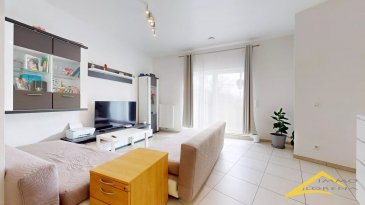L'agence IMMO LORENA de Pétange a choisi pour vous un magnifique appartement avec UNE CHAMBRE A VENDRE A A RODANGE.
L'appartement se situe dans une Résidence construite en 2020 et dispose de 49 m2 ainsi qu'un balcon, une cave, un emplacement intérieur et un jardin privatif.
L'appartement se trouve à proximité des commerces, transports en commun et toutes commodités, il se compose comme suit:

Hall d'entrée
Une pièce à vivre de 30 m2 avec une cuisine toute équipée 
Un balcon de 5,80 m2
Une chambre faisant 12,50 m2
Une salle de bain de 4,80 m2
Une cave de 3,33 m2
Un emplacement intérieur privatif
Un jardin clôturé privatif.

Caractéristiques de l’appartement :

- Résidence construite en 2020
- Classe Energetique A.B
- Triple vitrage
- Volets électriques
- Un jardin privatif

Pas de frais d'agence pour le futur acquéreur

A VOIR ABSOLUMENT!!!!

Pour tout contact et plus de renseignant veuillez contacter l'agence Immo Lorena Lux Sàrl:
Numéro de l'agence: +352 50 93 32
Joanna RICKAL: +352 621 36 56 40
Vitor PIRES: +352 691 761 110

L'agence ImmoLorena est à votre disposition pour toutes vos recherches ainsi que pour vos transactions LOCATIONS ET VENTES au Luxembourg, en France et en Belgique.
