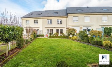 Située à Luxembourg-Cents, au calme et dans un quartier recherché. Cette maison moderne avec un jardin et terrain de 2a 45 ca, bénéficie d'une surface totale ± 243 m² dont ± 177 m² habitables.

 Elle se compose comme suit :

 Au rez-de-chaussée : Un hall d'entrée de ± 8 m² donnant sur un séjour de ± 28 m² avec accès au jardin orienté Sud, une cuisine séparée ± 16 m² et un w.c séparé.

Au 1er étage : Un palier de ± 5 m² desservant 2 chambres de ± 12 et 14 m², la suite parentale de ± 18 m² ainsi qu'une salle de bain de ± 11 m² (baignoire, douche, lavabo, wc).

Au 2ème étage: Une chambre /Bureau de ± 42 m² et une salle de douche de ± 21 m² complètent cet étage.

Au sous-sol : Un hall de ± 6 m² donne sur un garage avec porte électrique de ± 36 m², une chaufferie de ± 12 m² et une buanderie de ± 12 m².

Un jardin exposé Sud et sans vis-à-vis.

Idéal pour une famille avec enfants.

Bail emphytéotique

Généralités :

· Double vitrage

· Chauffage gaz

· Toiture ardoise

· Commerce, transport, école à proximité

· A proximité du Kirchberg

· Garage

· Jardin


Agent responsable du dossier : Geoffrey Depre
E-mail : geoffrey@vanmaurits.lu
Mobile : +352 661 127 777


