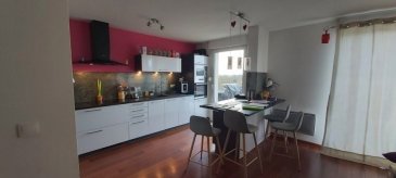 Situé au 3ème étage avec ascenseur, Dans une résidence sécurisée centre Longwy-Haut, Très bel APPARTEMENT de 115 m² spacieux et lumineux  avec terrasse,  Ascenseur , garage, parking privé et cave

Entrée, grand dressing ou bureau, WC séparés, buanderie, deux chambres, salle de bains avec baignoire, Grand séjour avec accès terrasse ouvert sur une belle cuisine équipée avec accès terrasse.
DV PVC Volets motorisés, parquets stratifiés dans tout l’appartement.

Le chauffage est Electrique
Syndic professionnel
Charges mensuelles 150 €
Les informations sur les risques auxquels ce bien est exposé sont disponibles sur le site Géorisques : www.géorisques.gouv.fr