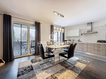 L'agence immobilière Immo-Contact vous propose cet exceptionnel appartement de +/−123m² de surface habitable situé dans une résidence très calme, avec un grand espace de vie, 2 chambres à coucher et une terrasse orientée ouest.

Idéalement située à Oberkorn, la résidence est à 5 minutes à pied de l’école primaire, des crèches, ainsi que des arrêts de bus.

Situé au 1er étage, l'appartement se compose comme suit :

- Hall d'entrée
- Salon / salle à manger donnant accès à la terrasse
- Cuisine équipée ouverte
- Chambre à coucher avec accès sur la terrasse
- Chambre à coucher avec salle de bain, comprenant douche, WC, double vasque et fenêtre
- Salle de bain avec douche, WC et fenêtre
- Débarras

Une cave, une buanderie commune et un parking intérieur viennent compléter ce bien.

A savoir :
- Aucuns travaux à prévoir
- Disponibilité juillet 2026

Pour plus de renseignements, contactez-moi au +352 26 311 992 ou sur info@immocontact.lu.

Estimation gratuite de votre bien sous 48h : +352 26 311 992 ou info@immocontact.lu

 ---------- 
The Immo-Contact estate agency is offering this exceptional apartment with approximately 123m² of living space located in a very quiet residence, with a large living area, two bedrooms and a west-facing terrace.

Ideally located in Oberkorn, the residence is a five-minute walk from the primary school, nurseries and bus stops.

Located on the 1st floor, the flat is composed as follows:

- Entrance hall
- Living/dining room with access to the terrace
- Open-plan fitted kitchen
- Bedroom with access to the terrace
- Bedroom with bathroom, including shower, WC, double sink and window
- Bathroom with shower, WC and window
- Storage room

A cellar, a shared laundry room and indoor parking complete this property.

Please note:
- No work required
- Available July 2026

For more information, please contact me on +352 26 311 992 or at info@immocontact.lu.

Free valuation of your property within 48 hours: +352 26 311 992 or info@immocontact.lu
