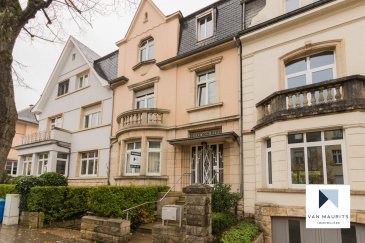 *** SOUS COMPROMIS *** SOUS COMPROMIS *** SOUS COMPROMIS ***
Datant de 1929, cette maison de maître se situe rue Émile Mayrisch, rue prestigieuse d'Esch-sur-Alzette, et dispose d'une surface habitable de ± 207 m² pour une surface totale de ± 262 m².

Elle se compose comme suit :
 
Au rez-de-chaussée :
Le spacieux hall d'entrée de ± 13 m² permets d'accéder au salon de ± 18 m², à un bureau de ± 12 m² et à la salle à manger de ± 15 m². Depuis celle-ci une belle double-porte vitrée donne sur une annexe de ± 9 m² qui permet d'accéder à la cuisine de ± 16 m². A l'arrière de cette cuisine, un petit couloir donne sur un WC séparé de ± 4 m² avec douche et lavabo, ainsi qu'à un débarras de ± 9 m².
Depuis l'annexe une porte permet l'accès à la cour intérieure de ± 24 m².
 
Au 1er étage :
Un palier de ± 4 m² dessert les différentes pièces à savoir :
-	Une salle de bain de ± 5 m² avec baignoire, double lavabo et WC.
-	Trois chambres de respectivement ± 18, 15 m² et 12 m².
Depuis cette dernière chambre, on accède à une véranda de ± 8 m².
 
Au 2ème étage :
Un palier de ± 5 m² avec puits de lumière donne accès à deux chambres de ± 18 et 15 m². La plus grande des chambres dispose également d'une pièce d'eau ± 5,5 m² avec lavabo + WC. Les arrivées d'eau sont déjà existantes pour pouvoir y installer une douche ou une baignoire. Toujours depuis le palier on accède à un grenier de ± 6 m² ( ± 12 m² au sol).
 
Au sous-sol :
-	Un garage de ± 35 m² avec porte basculante motorisée peut accueillir 2 voitures.
-	Une cave de ± 7 m².
-	Un local technique de ± 13 m² avec chaudière au gaz Buderus et chauffe-eau électrique.
Le sous-sol dispose également d'un accès direct à la cour intérieure.

 
 
Généralités :
 
• Cette maison a un beau cachet, avec parquets massifs et un très bel escalier en bois et offre beaucoup de potentiel.
• Un rafraichissement complet est à prévoir pour la remettre aux goûts du jour.
• Maison équipée d'un chauffage au gaz.
• Toutes les commodités se trouvent à proximité : Écoles, crèches, commerces, parcs, centre hospitalier, ... 
• Arrêt de bus dans la rue, gare ferroviaire, accès rapide à l'autoroute A4 vers Luxembourg.

Agent responsable: Gaëtan LUPINACCI
E-mail: gaetan@vanmaurits.lu
Mobile: +352 671 157 120 