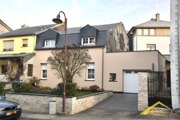 !!!!!COUP DE COEUR!!!!!

Votre agence IMMO LORENA de Pétange, partenaire de la CHAMBRE IMMOBILIERE DE Luxembourg a choisi pour vous une TRÈS BELLE MAISON, idéalement située à PÉTANGE d'une superficie totale de 145 m2 habitables, insérée sur un terrain de 2 ares 80 centiares, à proximité des transports en commun et de toutes commodités. 
La maison se compose comme suit :

Composition du bien :

RDCH :
-	Un hall d’entrée de 15,52 m2
-	Une cuisine toute équipée de 11,41 m2 ouverte vers la salle à manger de 14,78 m2.
-	Un double living de 28,85 m2 donnant accès à la première terrasse de 18,89 m2.
-	Une deuxième terrasse plein sud se trouve au niveau supérieur.
-	Une buanderie faisant 28,77 m2 ainsi que d’un WC séparé de 2,20 m2.
-	Un grand garage de 25,84 m2.

Premier étage :
-	Un hall de nuit de 4,68 m2
-	Trois chambres.
         0 12,26 m2
         0 17,10 m2
         0 16,20 m2
-	Une salle de bains de 12,40 m2 équipée d’une baignoire et douche.


TOTAL M2 HABITABLES :  145 m2

Caractéristiques de la maison :

-	Maison construite en 1907 complètement rénovée 
-	Maison libre des 3 côtés, 
-	Double vitrage avec châssis en pvc de 2010
-	Chaudière Edelweiss installée en 1990.
-	La maison se situe dans une zone à proximité de toutes commodités. 
-	Toiture en ardoise naturelle1998
-	La maison est entièrement isolée de l’extérieur (5 cm) en 2014

Conclusion :
La maison se trouve dans un excellent état général, pas des travaux à réaliser.

SITUATION :
A proximité du centre-ville de Pétange, dans une rue proche de toutes commodités (école, gare, bus, commerces, parc, aire de jeux …) et accès facile vers les grands accès routiers.

CONCLUSION :
La maison est dans un EXCELLENT état. Pas de travaux à prévoir.

- COUP DE COEUR ASSURÉ

Les frais de notaire et les frais d’inscription au registre foncier sont à charge de l’acheteur.

La commission de vente est à charge du vendeur qui a signé le mandat de vente avec notre agence.

A VOIR ABSOLUMENT!!!!


Pour tout contact et plus de renseignant veuillez contacter l'agence Immo Lorena Lux Sarl:

Numéro de l'agence: +352 50 93 32
Joanna RICKAL: +352 621 36 56 40
Vitor PIRES: +352 691 761 110

L'agence ImmoLorena est à votre disposition pour toutes vos recherches ainsi que pour vos transactions LOCATIONS ET VENTES au Luxembourg, en France et en Belgique. Nous sommes également ouverts les samedis de 10h à 19h sans interruption.